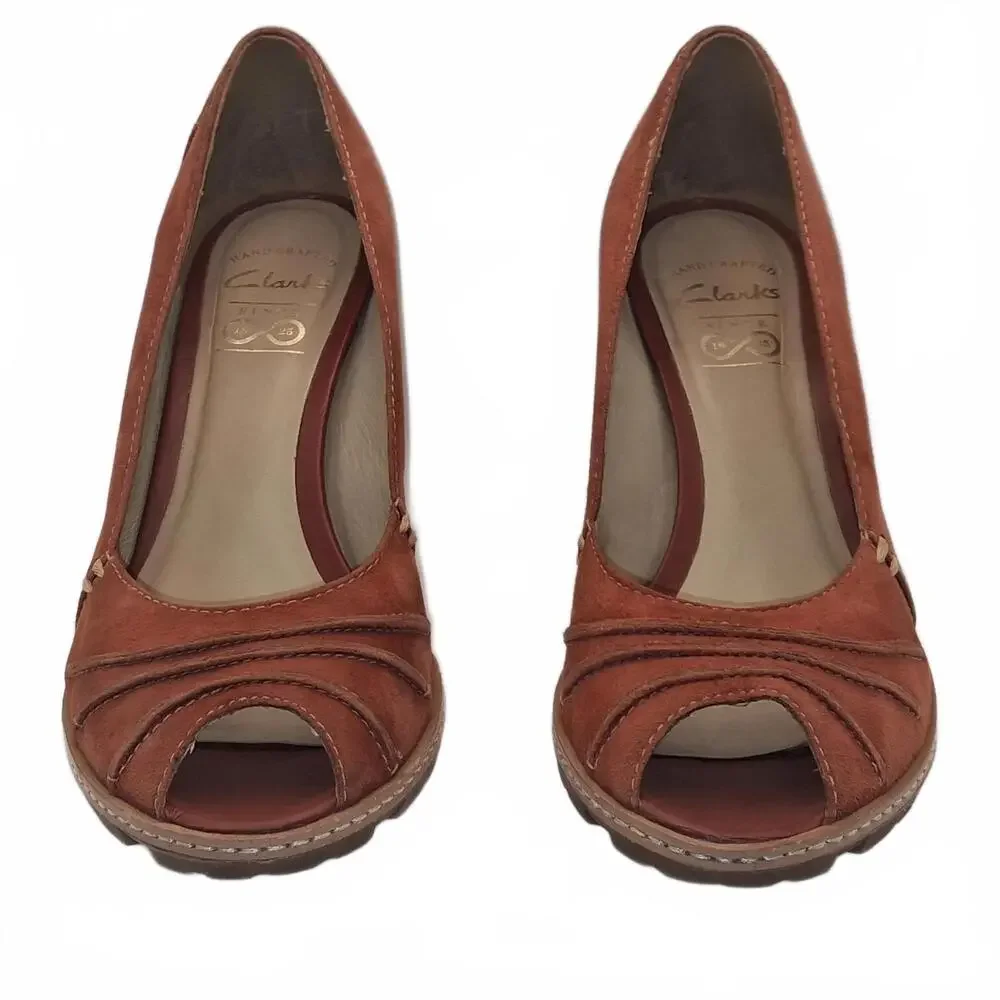 Clarks Handcrafted Rust Red Peep Toe Block Heel Leather Pumps Women's Size 5 1/2 - Picture 3 of 8